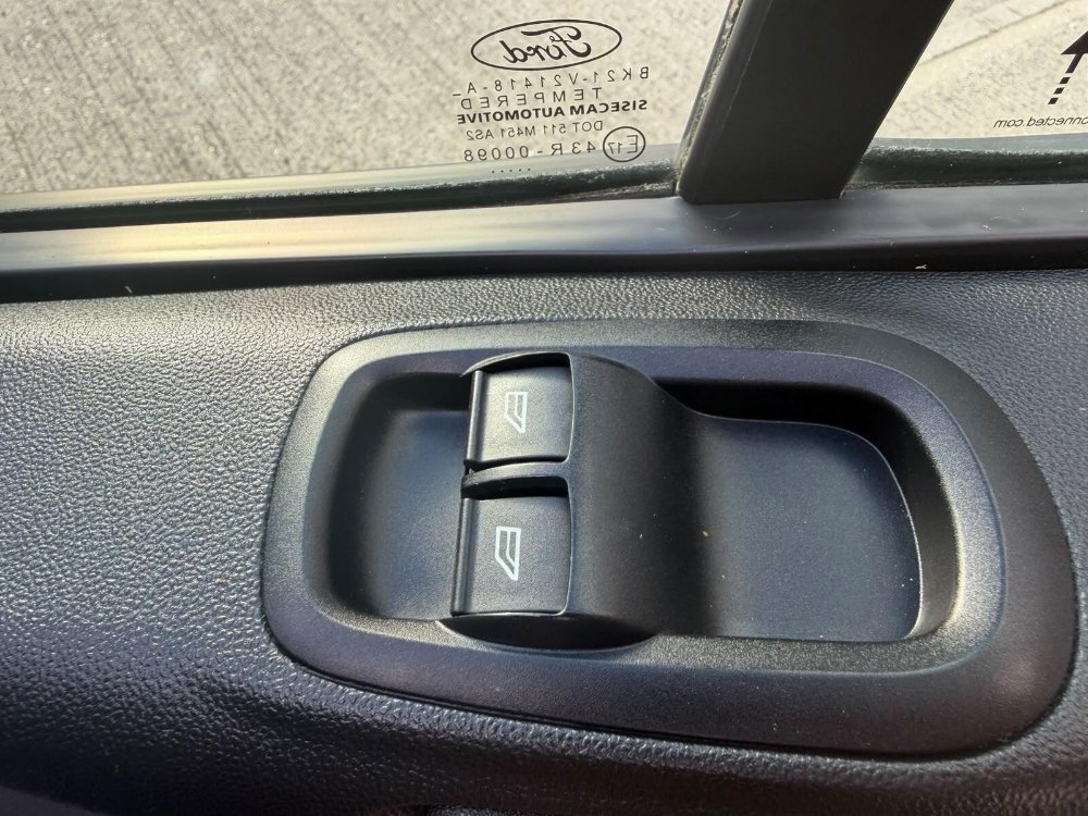 a10c6aa8-ae87-4d31-b380-58c1763aeb01.jpg